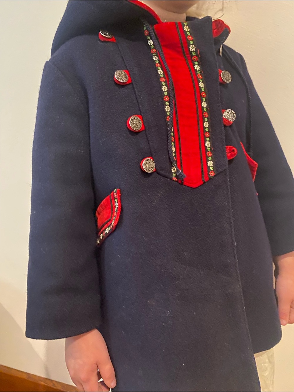 Wool winter coat - Picture 5 of 9
